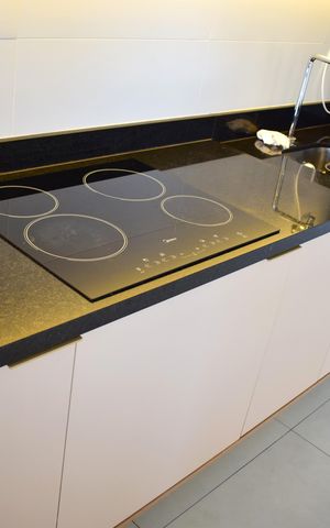 Apartamento para alugar com 110m², 2 quartos e 2 vagasCozinha - Armários