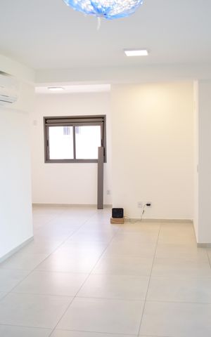 Apartamento para alugar com 110m², 2 quartos e 2 vagasSala