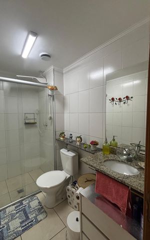 Apartamento à venda com 55m², 2 quartos e 2 vagas Apartamento à venda com 55m², 2 quartos e 2 vagasBanheiro