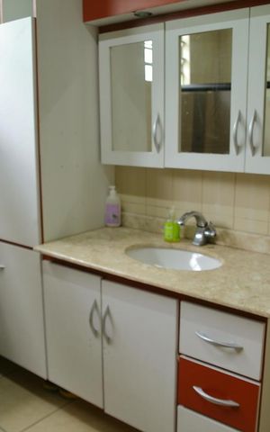 Casa à venda com 198m², 2 quartos e 4 vagasBanheiro casa 2 