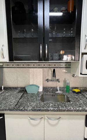 Apartamento à venda com 74m², 2 quartos e 1 vaga Apartamento à venda com 74m², 2 quartos e 1 vagaCozinha e Área de Serviço