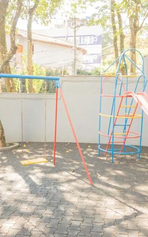 Apartamento à venda com 74m², 2 quartos e 1 vaga Apartamento à venda com 74m², 2 quartos e 1 vagaÁrea comum - Playground