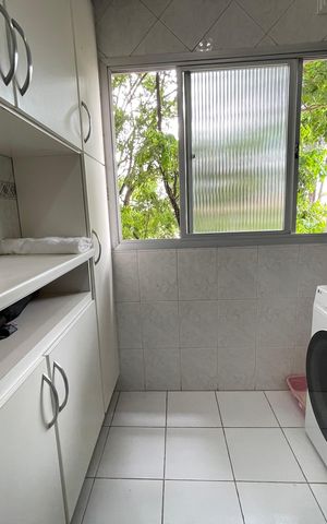 Apartamento à venda com 74m², 2 quartos e 1 vaga Apartamento à venda com 74m², 2 quartos e 1 vagaCozinha e Área de Serviço