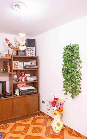 Casa à venda com 100m², 1 quarto e sem vagaSala de TV