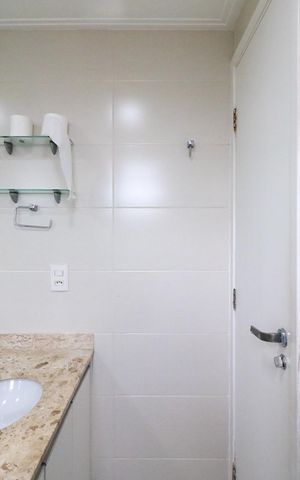 Apartamento à venda com 106m², 3 quartos e 3 vagas Apartamento à venda com 106m², 3 quartos e 3 vagasBanheiro da Suite