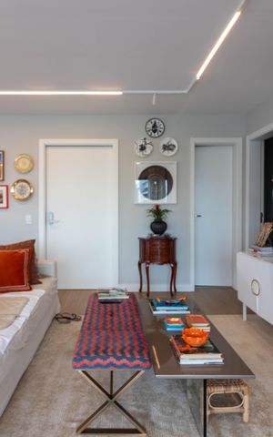 Apartamento à venda com 170m², 3 quartos e 2 vagas Apartamento à venda com 170m², 3 quartos e 2 vagasSala