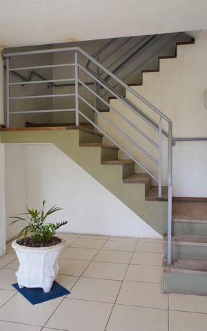 Apartamento à venda com 216m², 4 quartos e 2 vagas Apartamento à venda com 216m², 4 quartos e 2 vagasHall de entrada