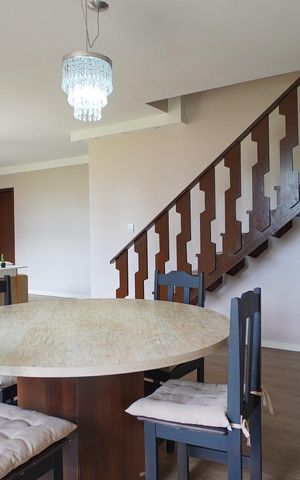 Apartamento à venda com 216m², 4 quartos e 2 vagas Apartamento à venda com 216m², 4 quartos e 2 vagasSala de Jantar