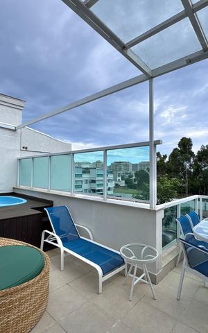 Apartamento à venda com 139m², 3 quartos e 2 vagas Apartamento à venda com 139m², 3 quartos e 2 vagasTerraço