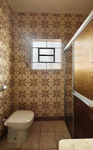 Casa para alugar com 275m², 3 quartos e 3 vagasBanheiro da Suíte