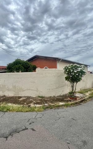 Casa para alugar com 275m², 3 quartos e 3 vagasFachada da casa