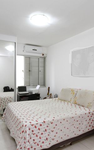 Apartamento à venda com 269m², 4 quartos e 2 vagasQuarto 1 - SUÍTE