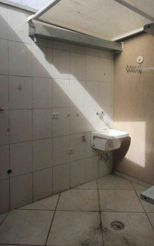 Casa à venda com 109m², 3 quartos e 2 vagas