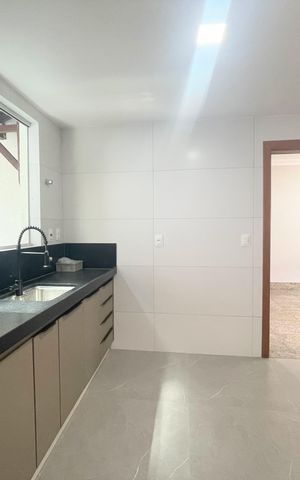 Casa de condomínio à venda com 360m², 3 quartos e 2 vagasCozinha