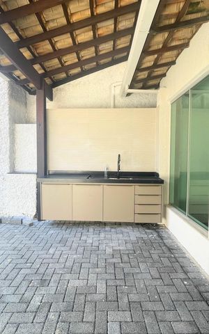 Casa de condomínio à venda com 360m², 3 quartos e 2 vagasÁrea externa