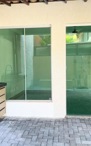 Casa de condomínio à venda com 360m², 3 quartos e 2 vagasÁrea externa