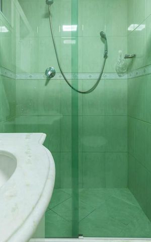 Apartamento à venda com 107m², 3 quartos e 2 vagasBanheiro