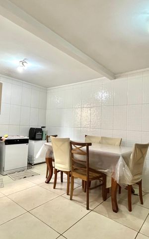 Casa à venda com 500m², 7 quartos e 4 vagas Casa à venda com 500m², 7 quartos e 4 vagasCozinha 2