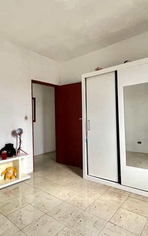 Casa à venda com 500m², 7 quartos e 4 vagas Casa à venda com 500m², 7 quartos e 4 vagasQuarto 5