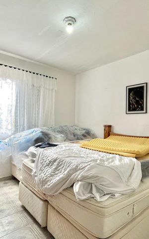 Casa à venda com 500m², 7 quartos e 4 vagas Casa à venda com 500m², 7 quartos e 4 vagasQuarto 3