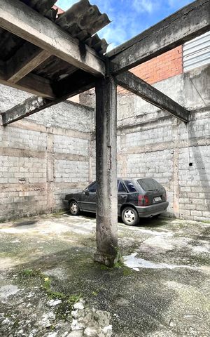 Casa à venda com 500m², 7 quartos e 4 vagas Casa à venda com 500m², 7 quartos e 4 vagasGaragem
