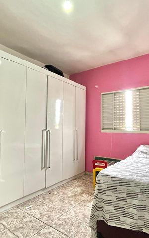 Casa à venda com 500m², 7 quartos e 4 vagas Casa à venda com 500m², 7 quartos e 4 vagasQuarto 6