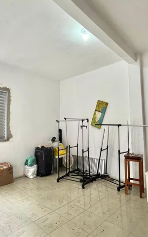 Casa à venda com 500m², 7 quartos e 4 vagas Casa à venda com 500m², 7 quartos e 4 vagasQuarto 4