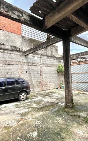 Casa à venda com 500m², 7 quartos e 4 vagas Casa à venda com 500m², 7 quartos e 4 vagasGaragem