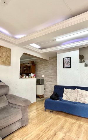Casa à venda com 500m², 7 quartos e 4 vagas Casa à venda com 500m², 7 quartos e 4 vagasSala 3