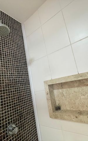 Apartamento à venda com 59m², 2 quartos e 1 vaga Apartamento à venda com 59m², 2 quartos e 1 vagaBanheiro 1