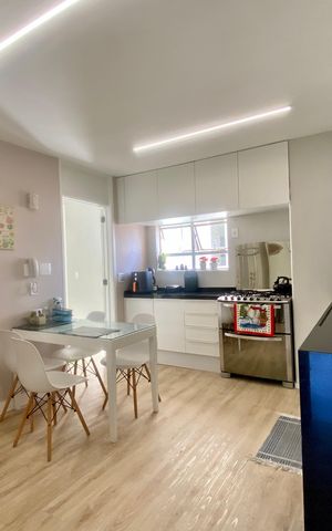 Apartamento à venda com 188m², 4 quartos e 2 vagas Apartamento à venda com 188m², 4 quartos e 2 vagasCozinha
