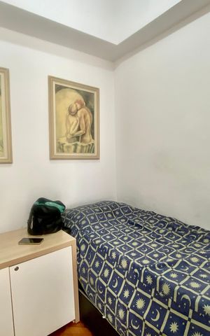 Apartamento à venda com 188m², 4 quartos e 2 vagas Apartamento à venda com 188m², 4 quartos e 2 vagasQuarto de Serviço