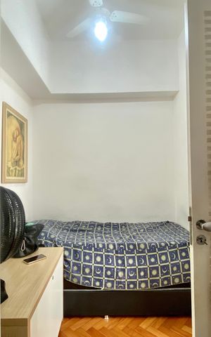 Apartamento à venda com 188m², 4 quartos e 2 vagas Apartamento à venda com 188m², 4 quartos e 2 vagasQuarto de Serviço