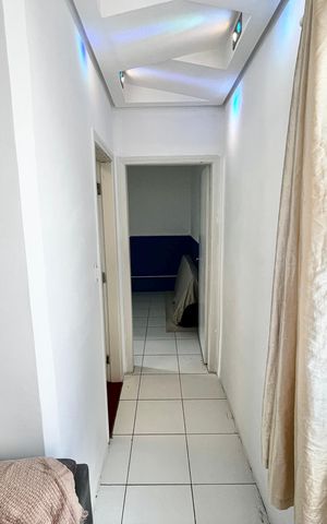 Apartamento à venda com 60m², 2 quartos e sem vaga Apartamento à venda com 60m², 2 quartos e sem vagaCorredor