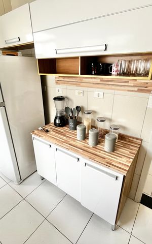 Apartamento à venda com 60m², 2 quartos e sem vaga Apartamento à venda com 60m², 2 quartos e sem vagaCozinha e Área de Serviço