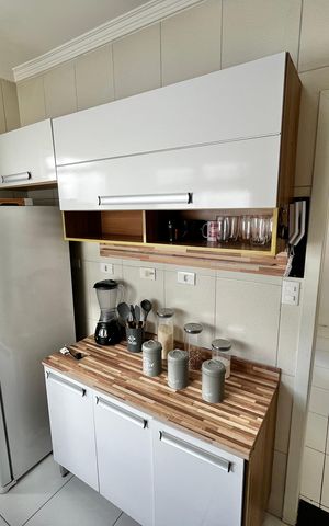 Apartamento à venda com 60m², 2 quartos e sem vaga Apartamento à venda com 60m², 2 quartos e sem vagaCozinha e Área de Serviço