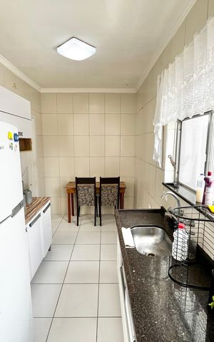 Apartamento à venda com 60m², 2 quartos e sem vaga Apartamento à venda com 60m², 2 quartos e sem vagaCozinha e Área de Serviço