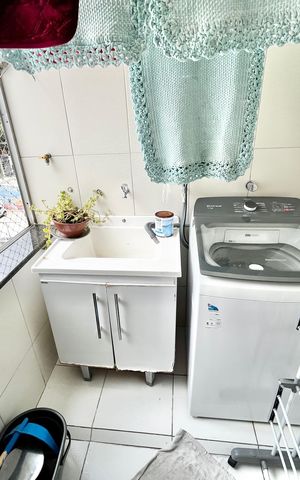 Apartamento à venda com 60m², 2 quartos e sem vaga Apartamento à venda com 60m², 2 quartos e sem vagaCozinha e Área de Serviço