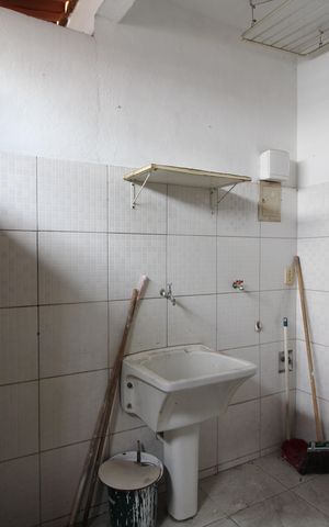 Casa de condomínio à venda com 81m², 2 quartos e 1 vagaÁrea de Serviço