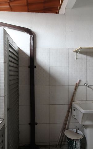 Casa de condomínio à venda com 81m², 2 quartos e 1 vagaÁrea de Serviço