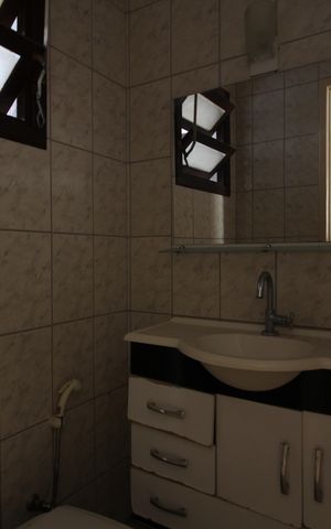 Casa de condomínio à venda com 81m², 2 quartos e 1 vagaLavabo