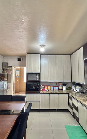 Casa para alugar com 319m², 4 quartos e 2 vagas