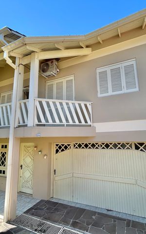 Casa para alugar com 319m², 4 quartos e 2 vagas