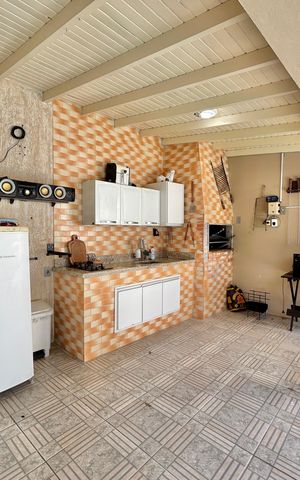 Casa para alugar com 319m², 4 quartos e 2 vagas