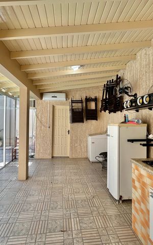 Casa para alugar com 319m², 4 quartos e 2 vagas
