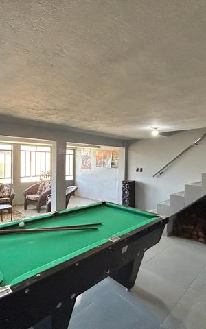 Casa para alugar com 319m², 4 quartos e 2 vagas