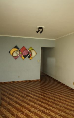 Casa à venda com 150m², 3 quartos e 4 vagasSala