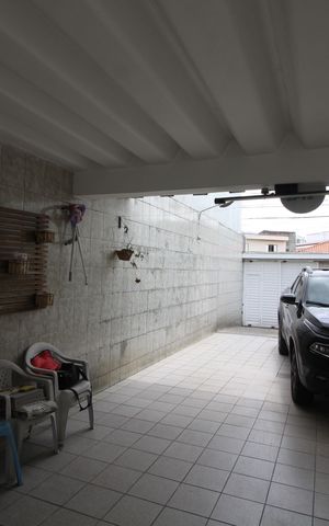 Casa à venda com 150m², 3 quartos e 4 vagasGaragem