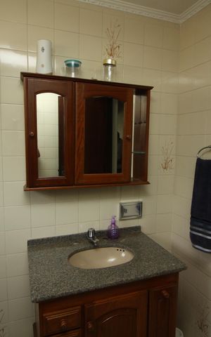 Casa à venda com 150m², 3 quartos e 4 vagasBanheiro 2