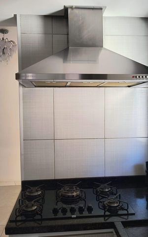 Casa à venda com 136m², 3 quartos e 2 vagas
